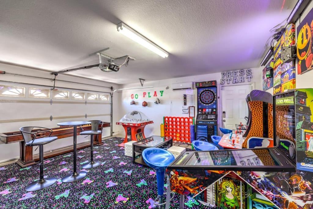 Family Fun For Everyone In Las Vegas- 4 Bedrooms, Billiards, Game Room 핸더슨 외부 사진