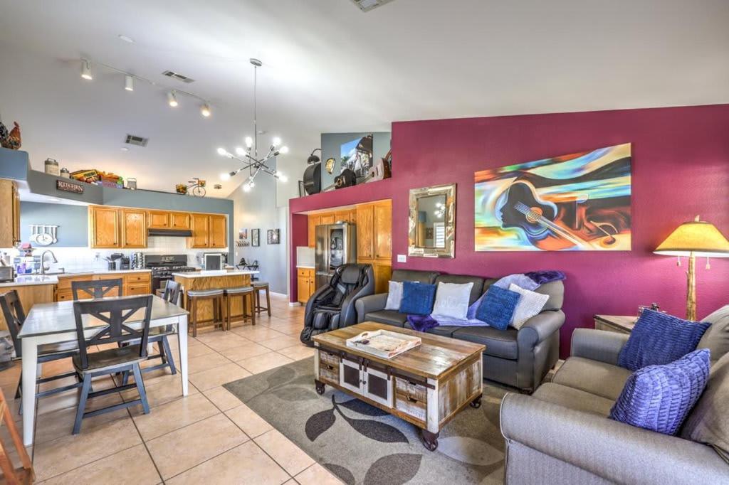 Family Fun For Everyone In Las Vegas- 4 Bedrooms, Billiards, Game Room 핸더슨 외부 사진