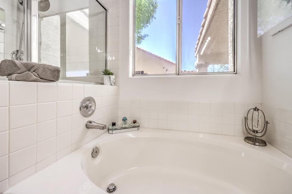 Family Fun For Everyone In Las Vegas- 4 Bedrooms, Billiards, Game Room 핸더슨 외부 사진
