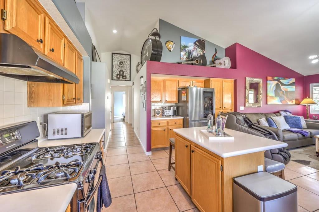 Family Fun For Everyone In Las Vegas- 4 Bedrooms, Billiards, Game Room 핸더슨 외부 사진