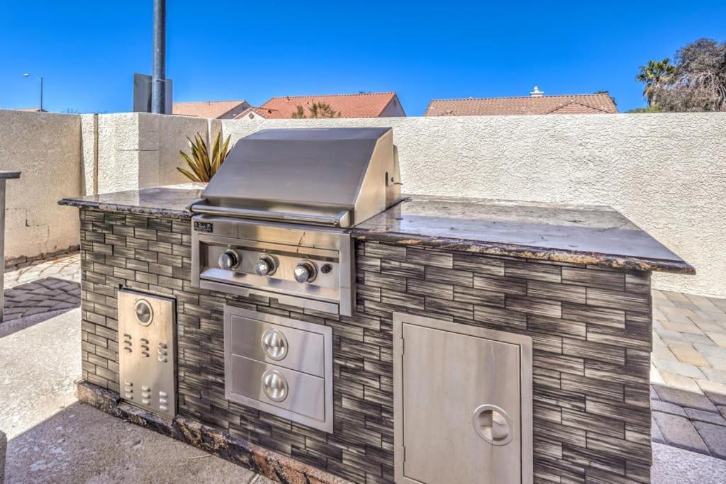 Family Fun For Everyone In Las Vegas- 4 Bedrooms, Billiards, Game Room 핸더슨 외부 사진