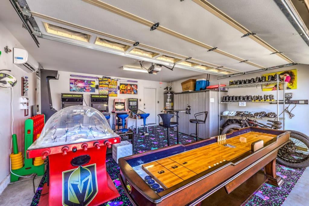 Family Fun For Everyone In Las Vegas- 4 Bedrooms, Billiards, Game Room 핸더슨 외부 사진